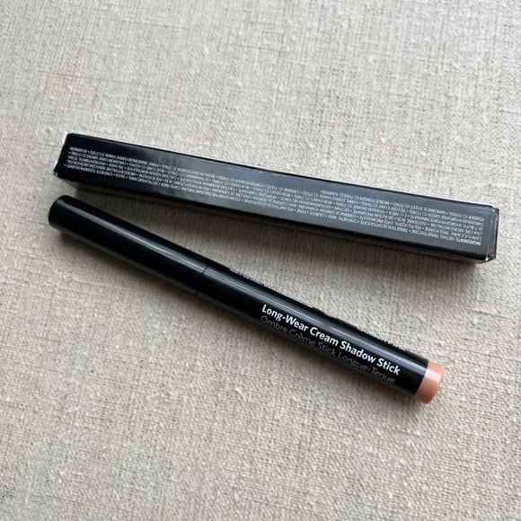 BOBBI BROWN Long-Wear Cream Eyeshadow Stick in Golden Pink - Picture 4 of 7